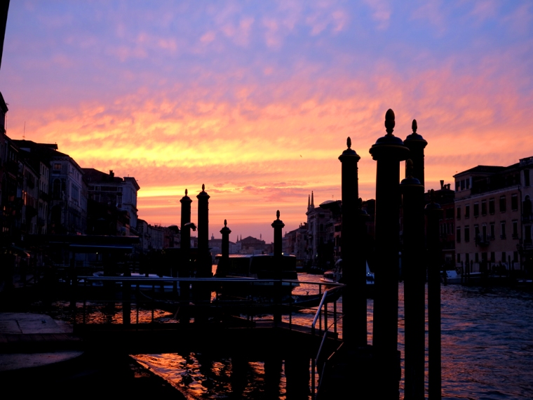 I love sunsets... I love sunsets even more in Venice